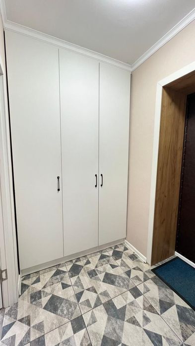 Сдам квартиру посуточно!чистая уютная с ремонтом в центре,2этаж