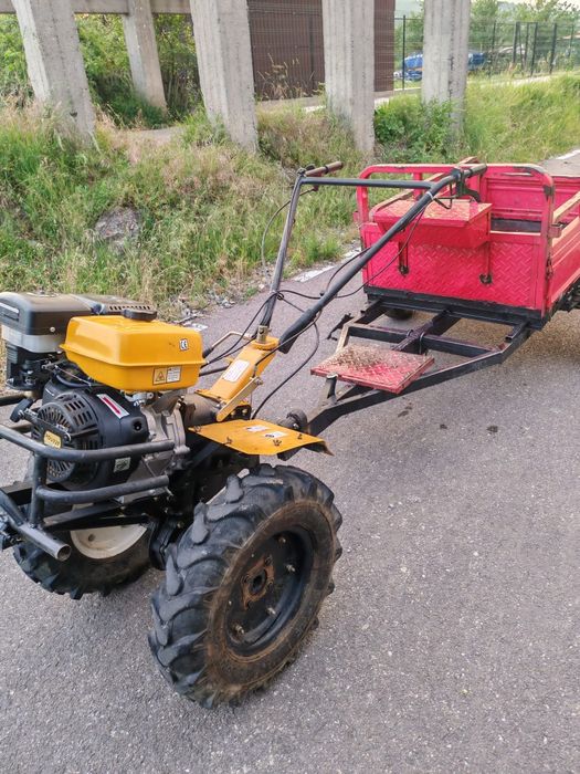 Se vinde motocultor pro garda