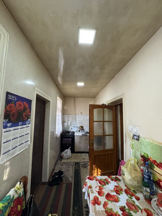 Квартира на Юнусабаде 18. Кирпичная. Вход отдельный