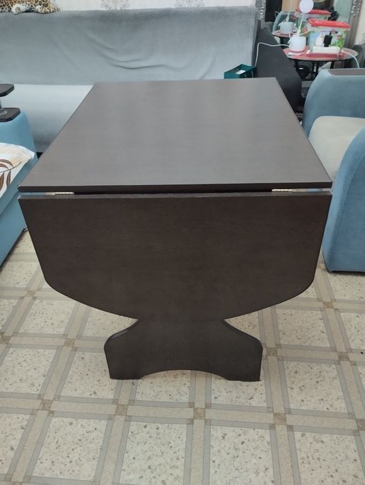 Продам стол раздвижной