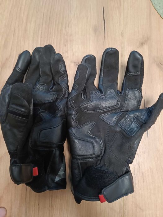 Мото яке и ръкавици DAINESE , Каска SHOEI