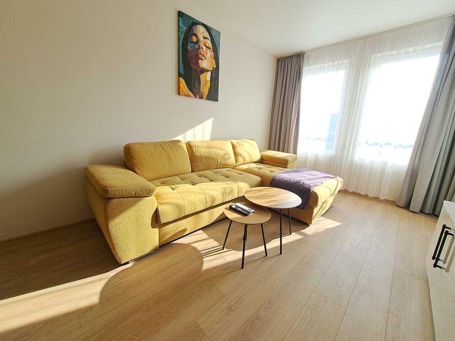 Дава се под наем Двустаен апартамент в к.к. Св.Св. Константин и Елена - 76 кв.м за 612 € - Снимка #8