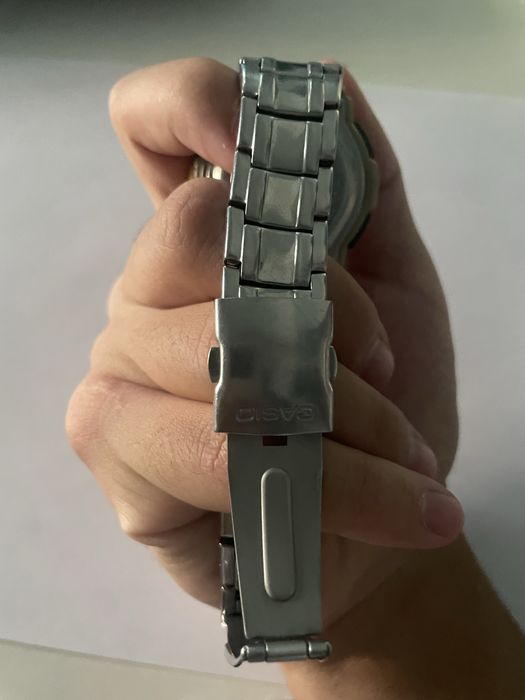 Продаю часы от Casio