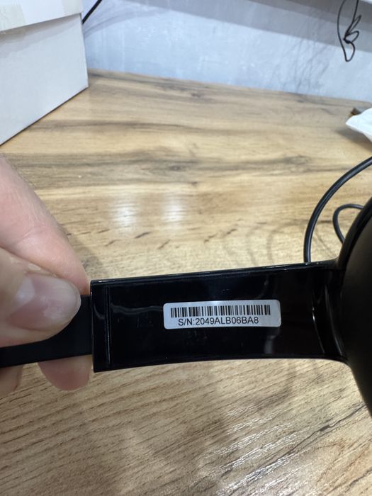 Продам наушники Logitech