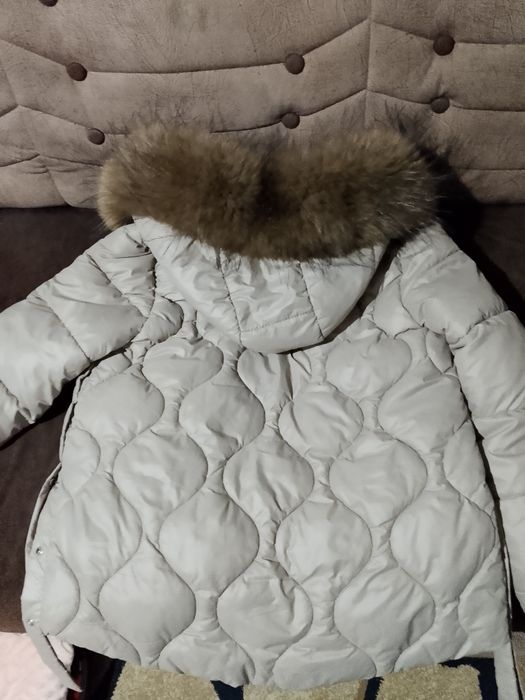 Ayollar va qizlar un kalta kurtka