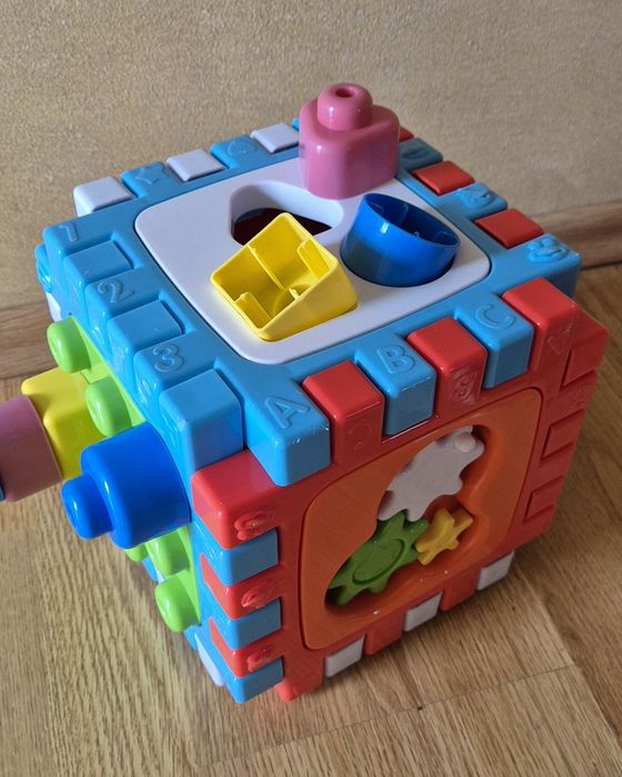 Cub interactiv pentru activitati