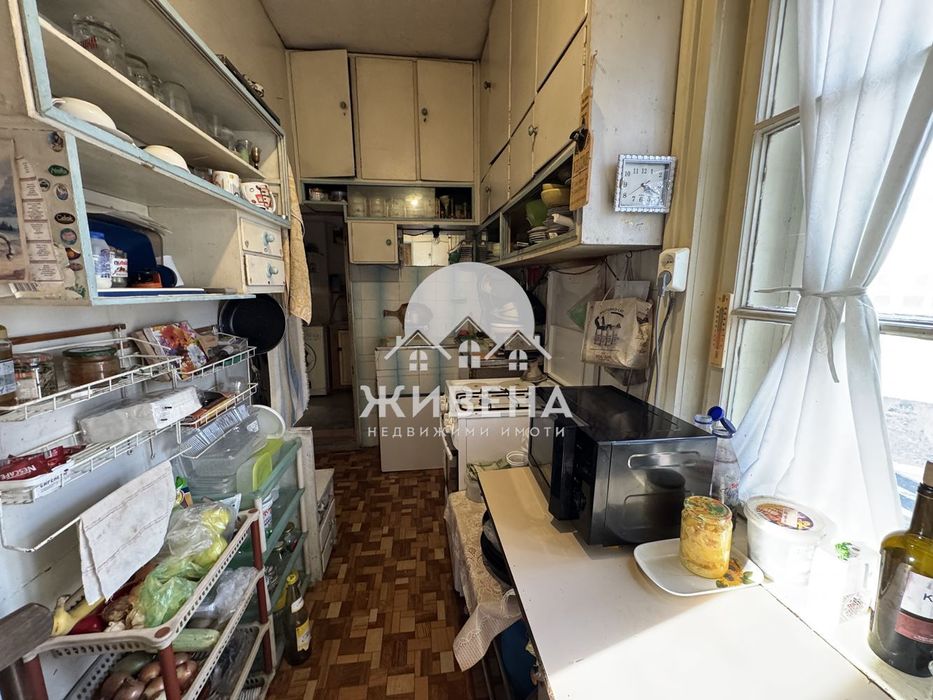 Продава се Тристаен апартамент в Варна, Център - 119 кв.м за 2513 €/кв.м - Снимка #6