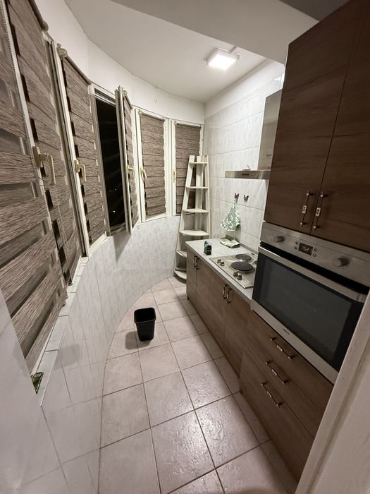 2х комнатная квартира 90кв. 2 этаж.