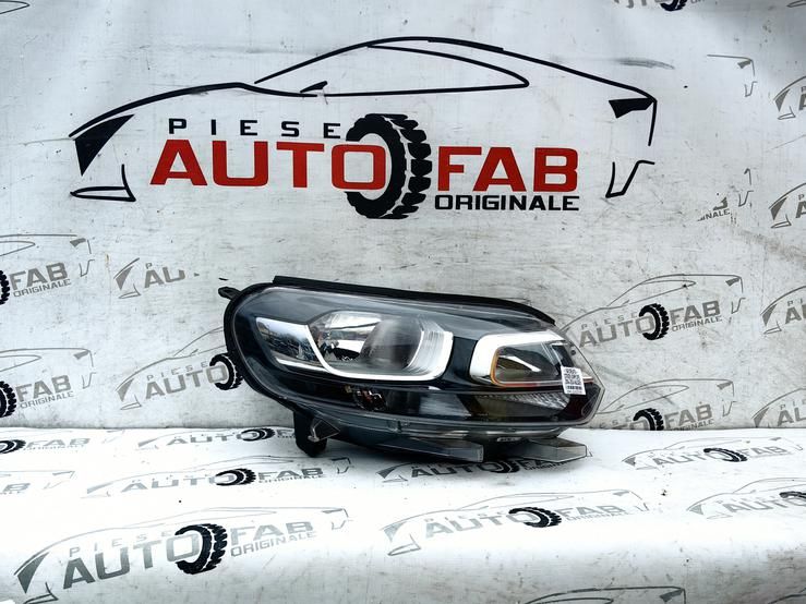 Far dreapta Citroen Jumpy,Opel Vivaro,Zafira Life Halogen an 2016-2017