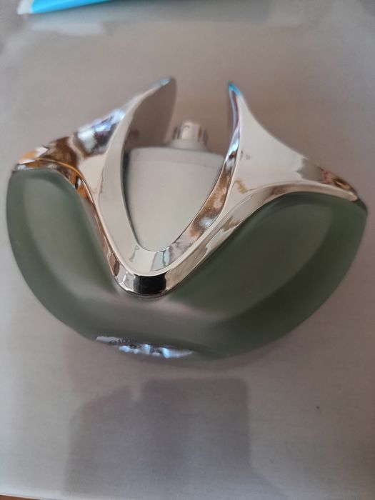 Продавам парфюм Silver Light