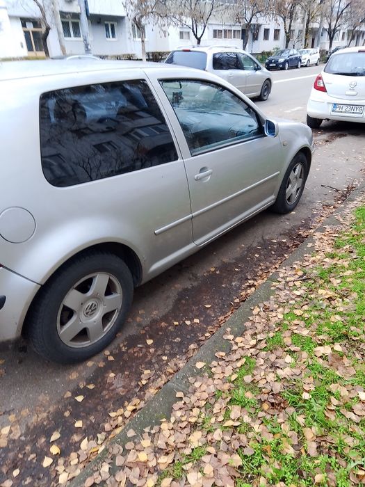 Vând mașina golf4 diesel