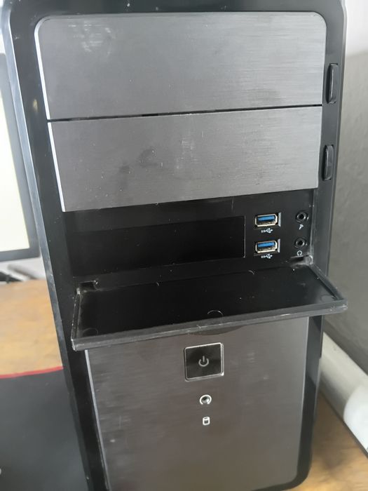 Компьютер офисны/легки игры