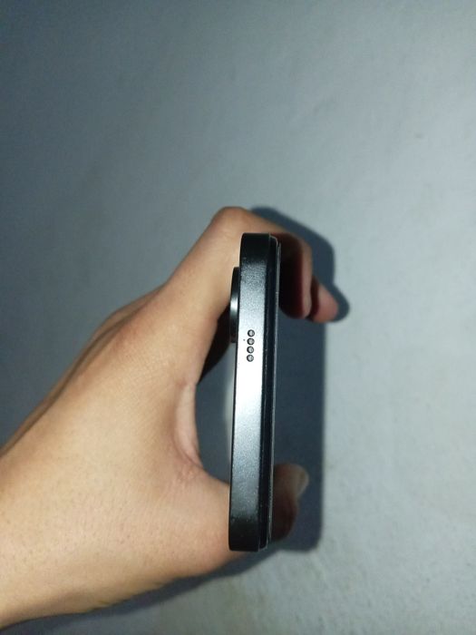 Redmi 13c xotirasi 64 karobka dakment