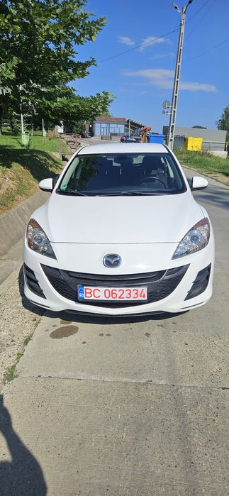Vand mazda 3 2011,motorizare 1.6 benzina,,euro5