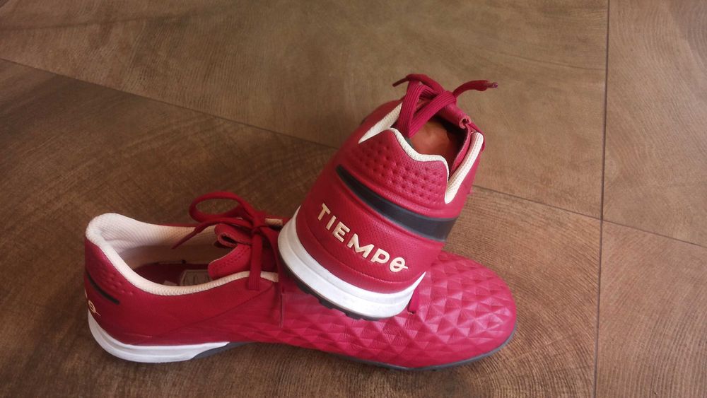 NIKE TIEMPO Leather Размер EUR 42 стоножки за футбол 134-14-S