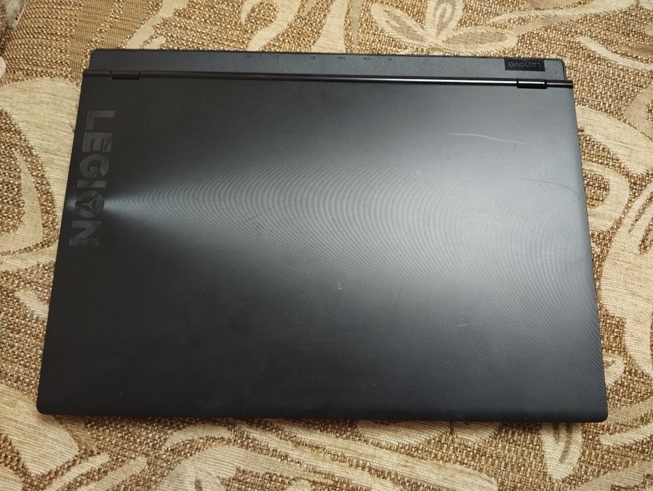 Обменяю ноутбук .