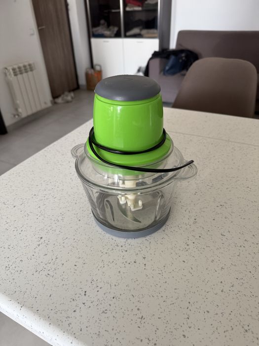 Blender multifuncțional 3 în 1 cu accesorii – pentru fructe, nuci și biscuiți