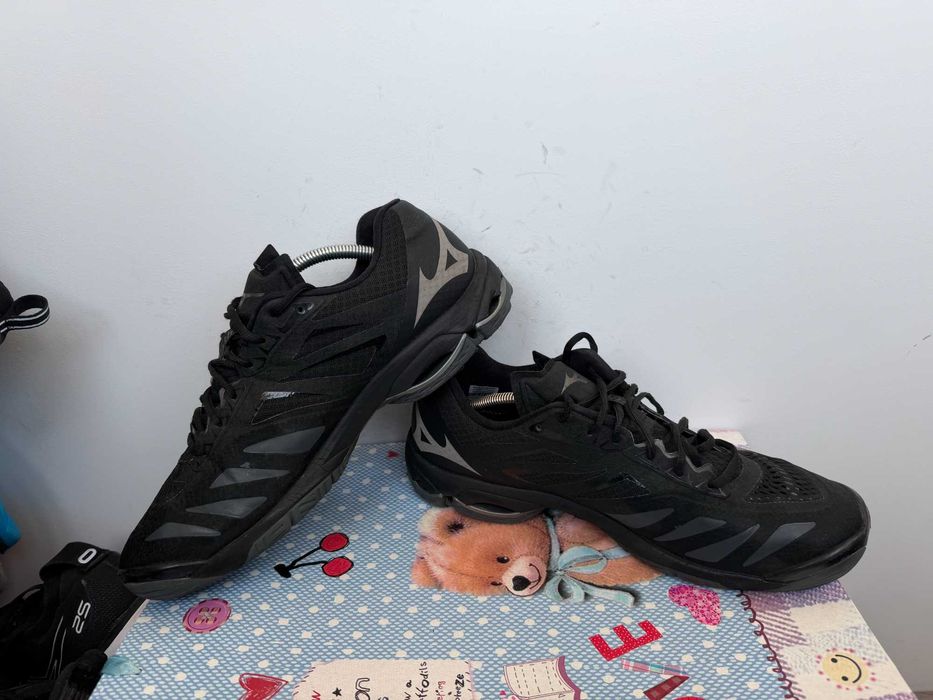Mizuno Wave Lightning Z5''оригиналнимаратонки 44 номер