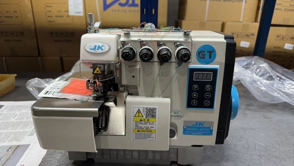 Overlok jaku jeksi jakk jask