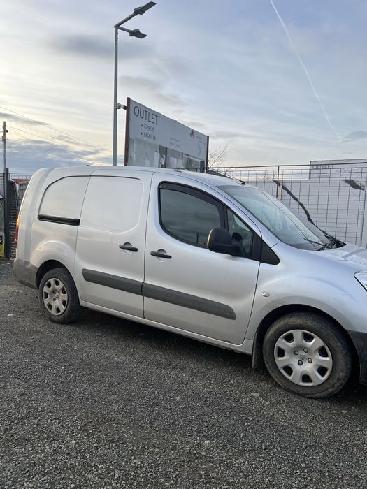 Vând Peugeot Partner