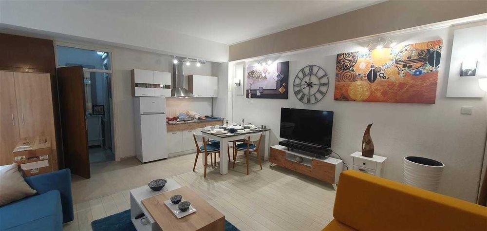 Двустаен имот в кв.Банишора