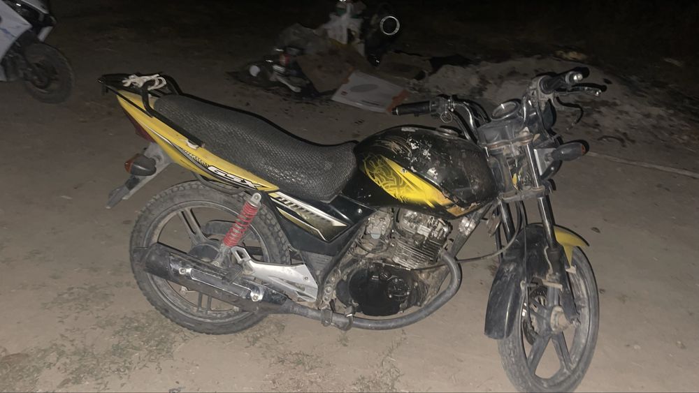 Suzuki сатылады минус жок
