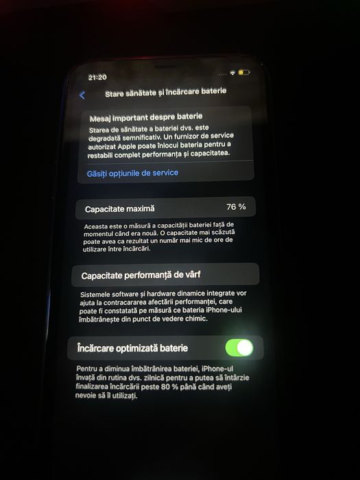 iPhone 11 de vânzare – funcţional cu mici defecte, (NEGOCIABIL )