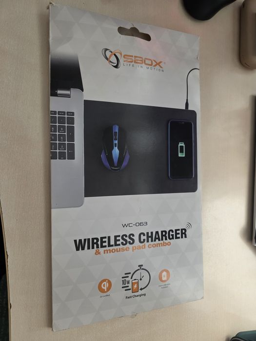 Mouse pad wireless charger