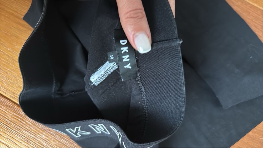 DKNY клин 10 години
