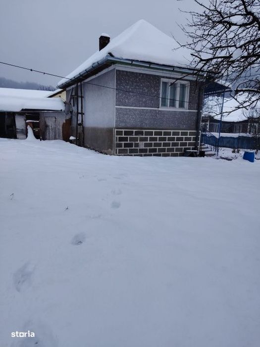 Vanzare casa aproape de oras