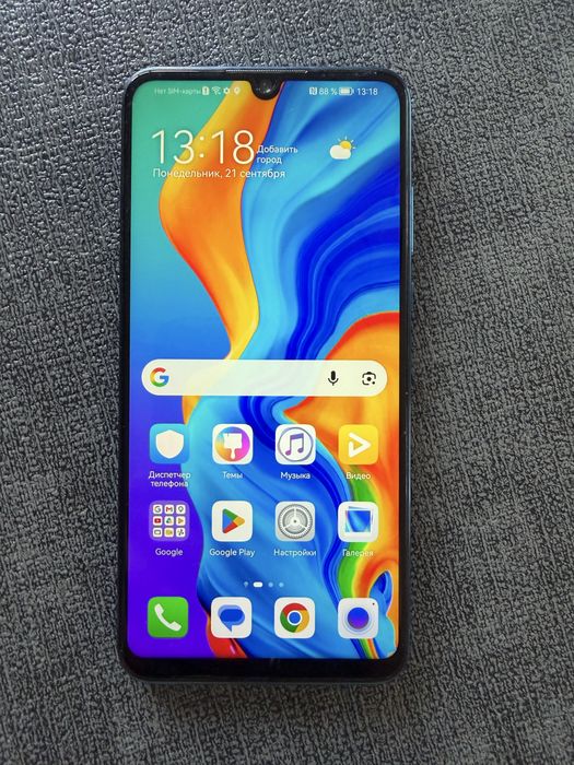 Huawei P30 lite.