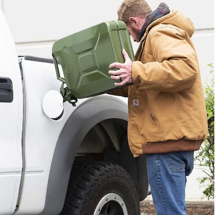 Метална туба за гориво 20 литра.