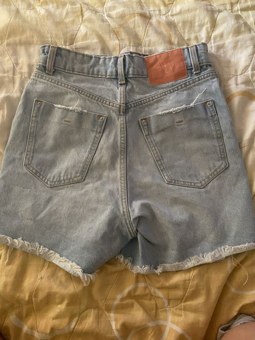 Къси светли гащи Zara