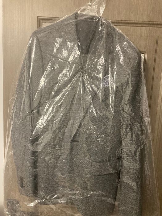 Costum bărbătesc elegant