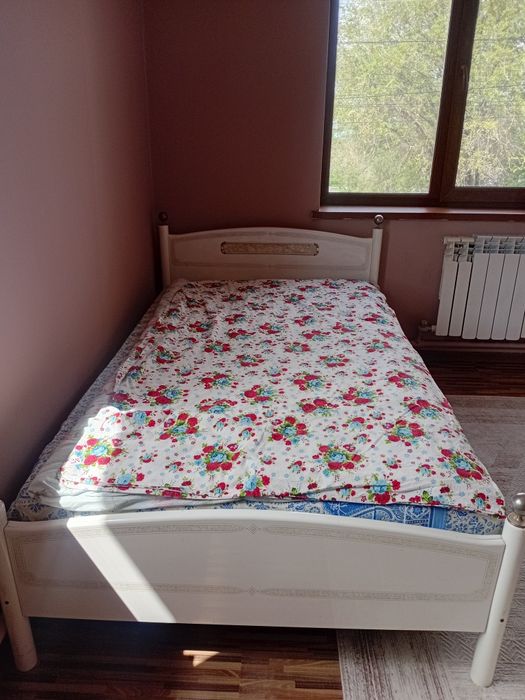 Кровати ,шкафы срочно