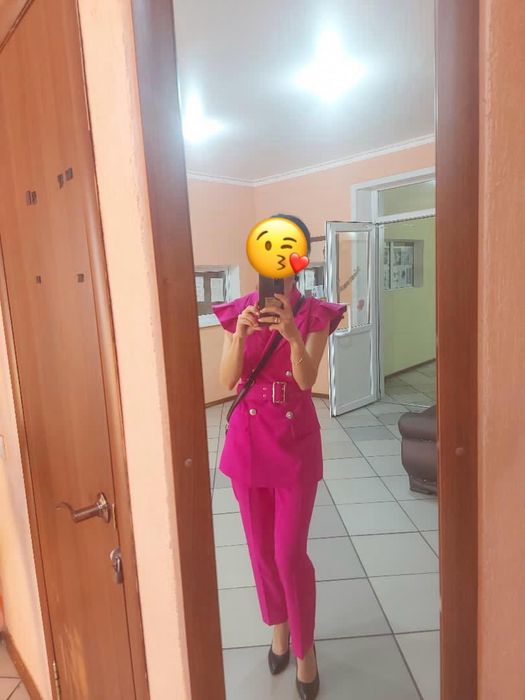 Продам костюм.