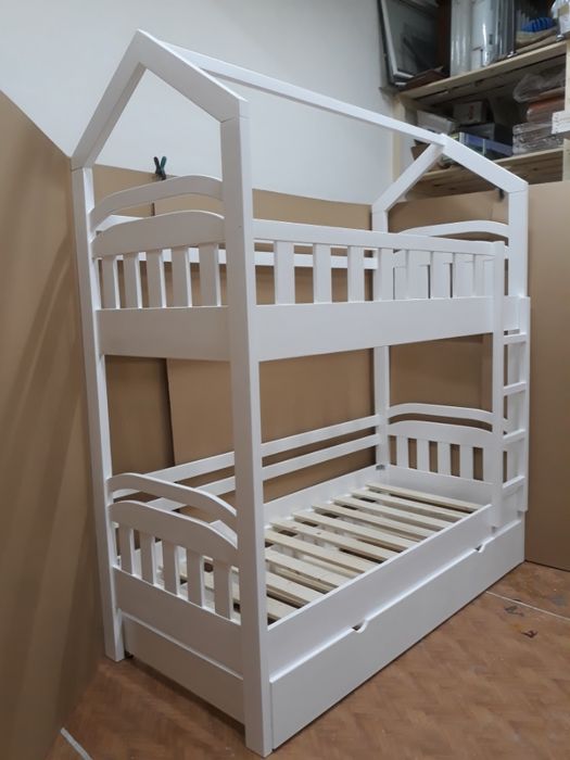 TRANSPORT GRATUIT.Pat etajat cod 2501