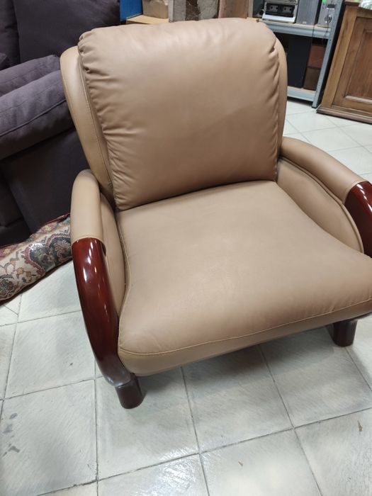 Кожени диван и фотьойл