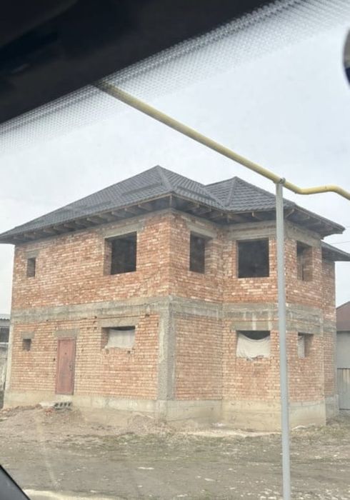 Продается 2-этажный дом в Каскелене, оштукатурен, газ у дома, 6 соток