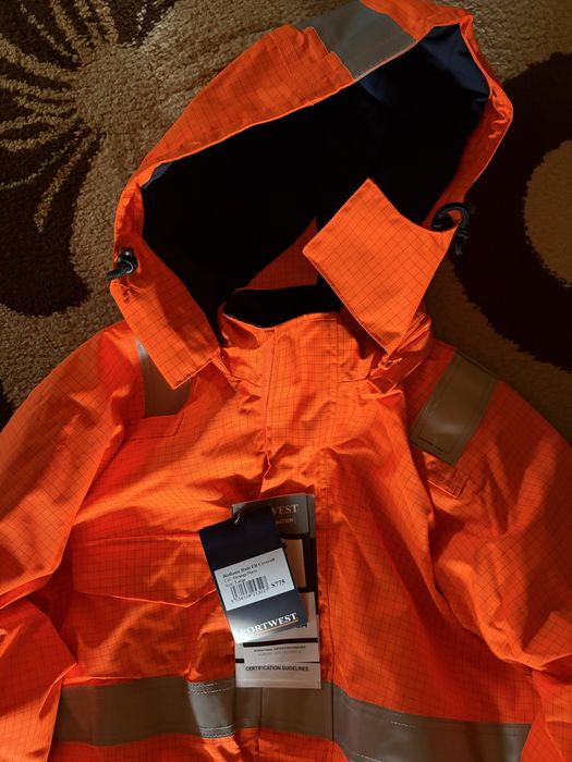 Combinezon de ploaie reflectorizant ignifug PORTWEST HI-VIS BIZFLAME