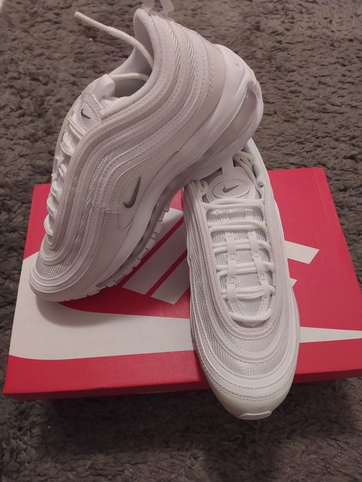 W Nike Dunk Low ESS, Force 1 MID SE 40TH,.