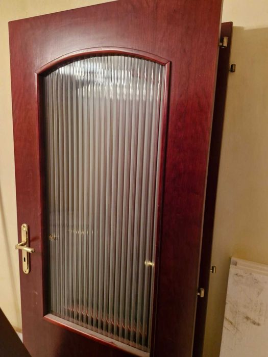 Дървени интериорни врати – високо качество, много запазени