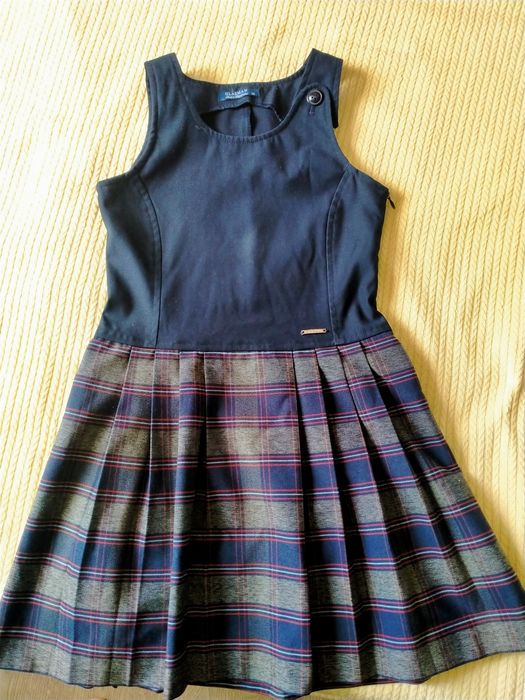 Продам школьную форму на девочку