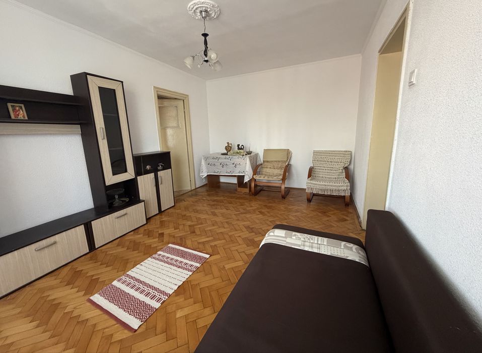 Apartament 2 camere semidecomandat