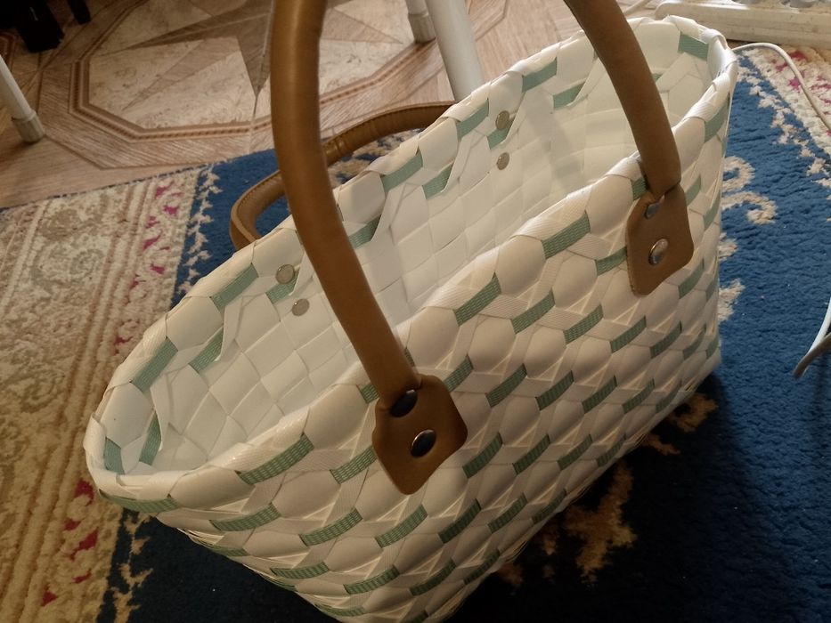 Продам сумочку серый