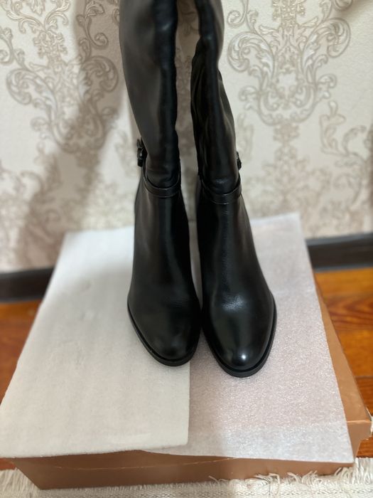 Кожаные сапоги