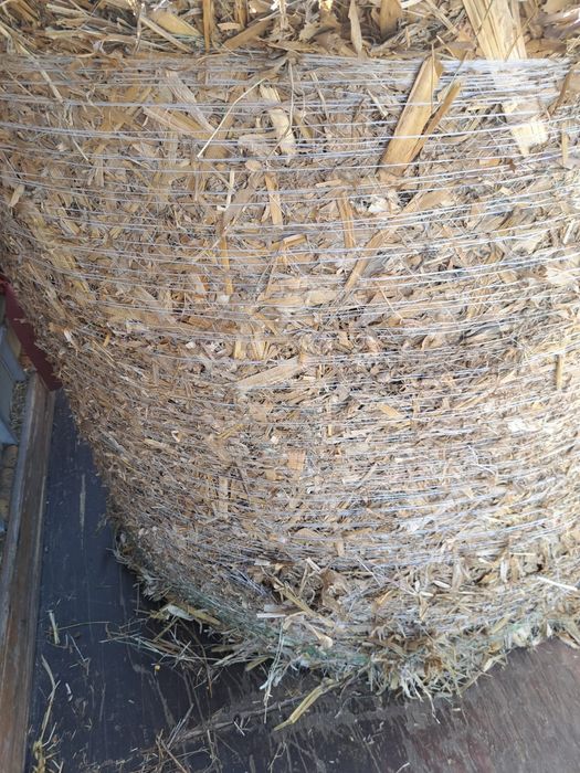 Baloti  lucerna treierata /Baloti porumb treierat/ovaz musetel /Baloti