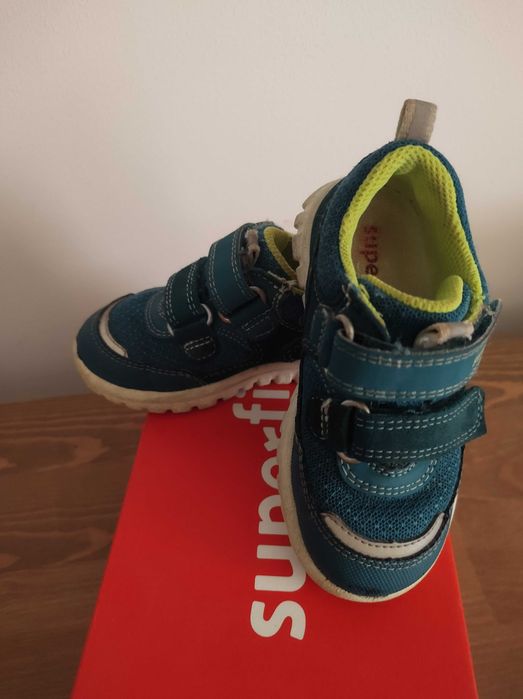 Adidasi Superfit mărimea 22