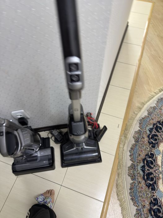 Пылесос IZZY 1S 941110 черный