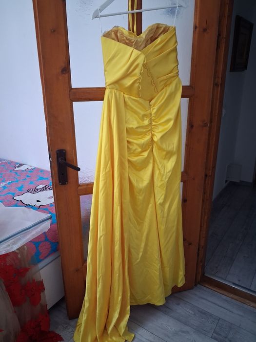 Rochii de seară făcută pe comandă
